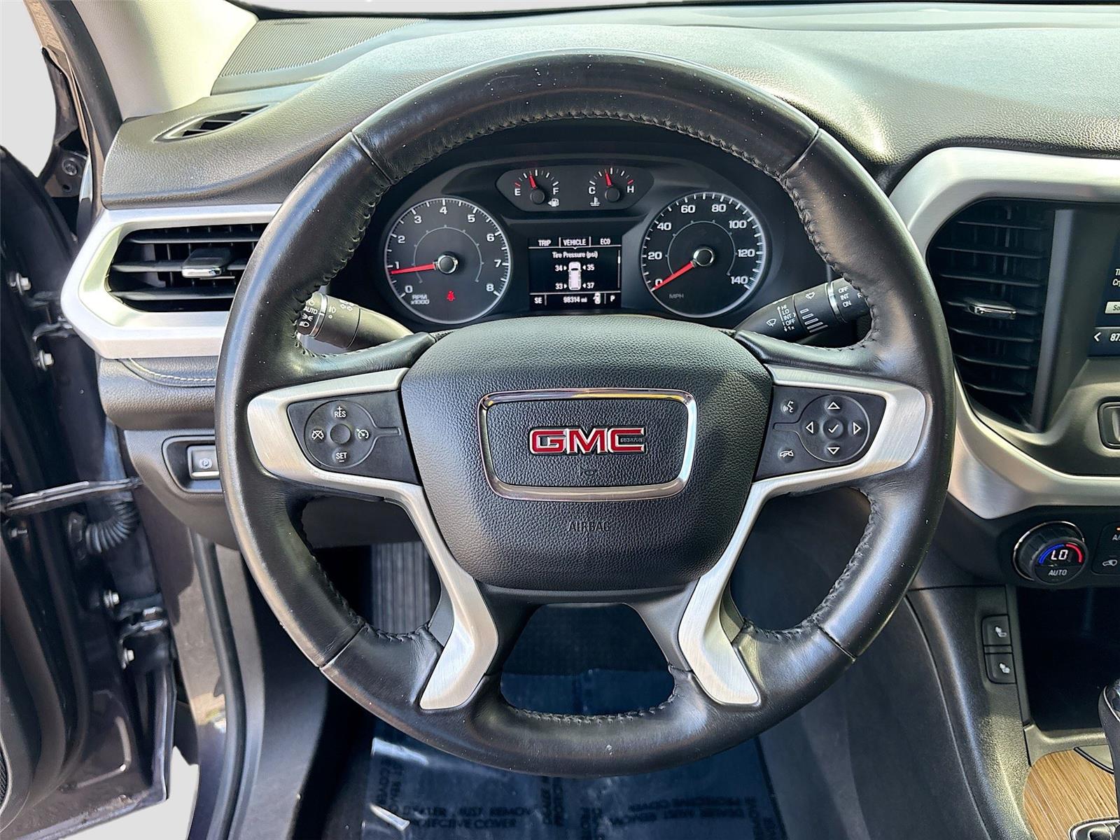 2017 GMC Acadia SLE