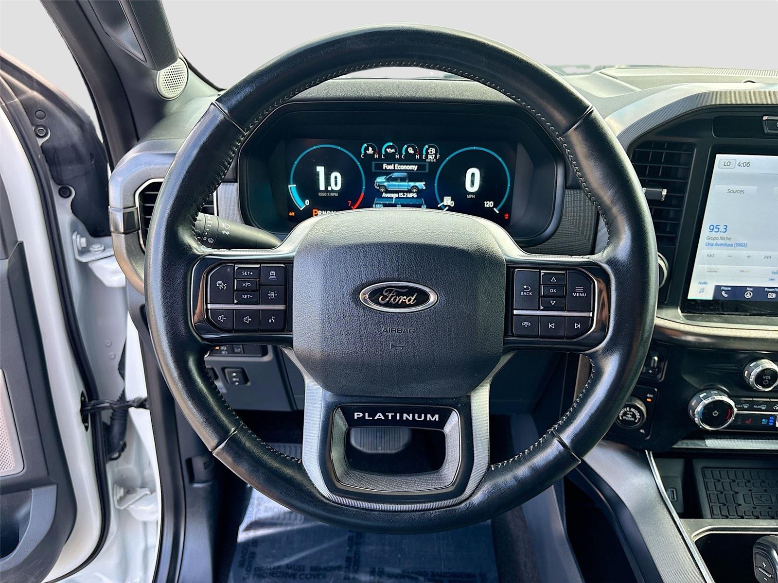 2023 Ford F-150 Platinum photo 8