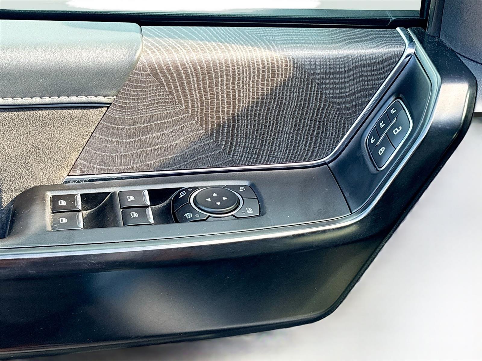 2023 Ford F-150 Platinum photo 15