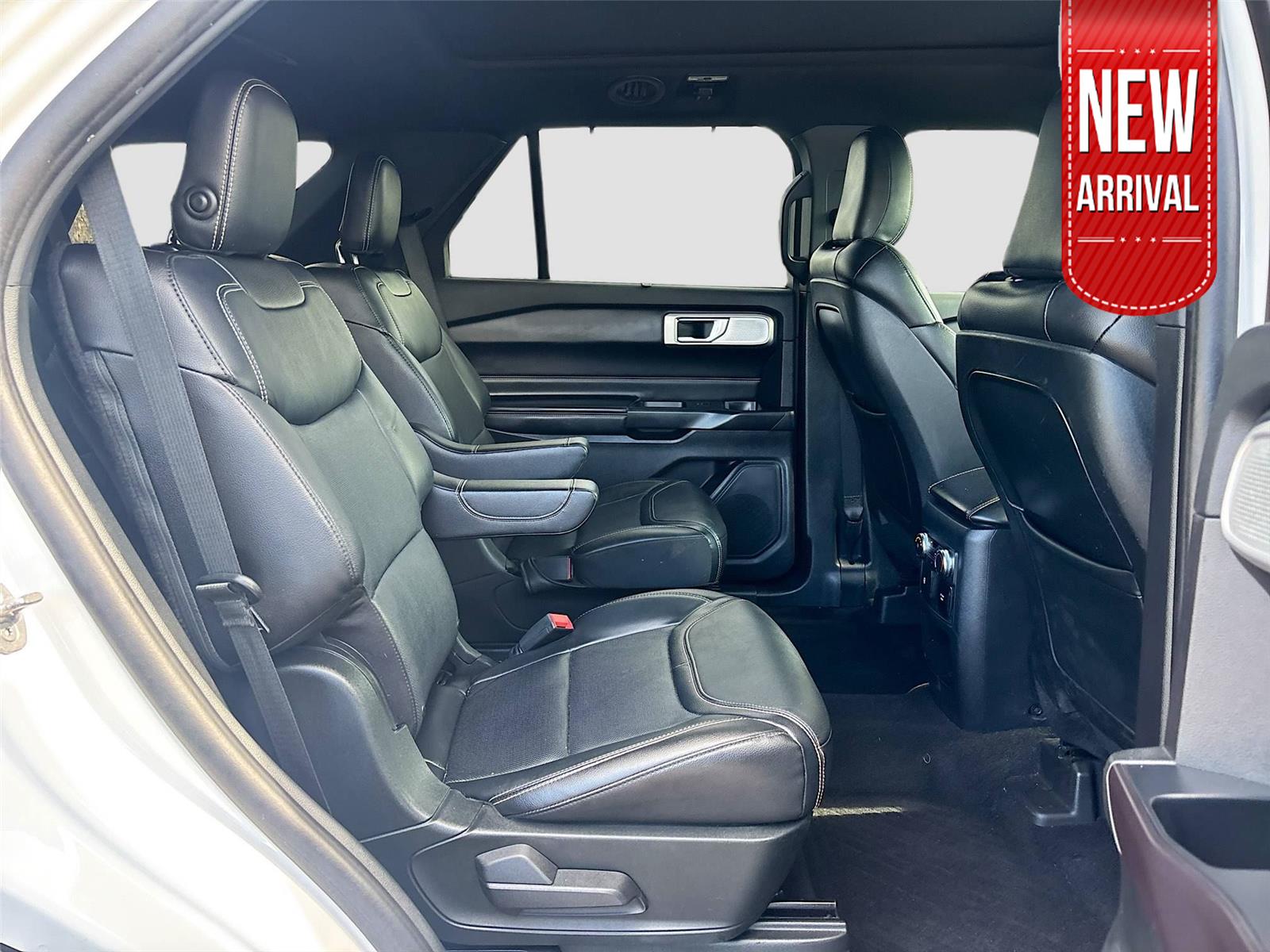 2020 Ford Explorer ST photo 29