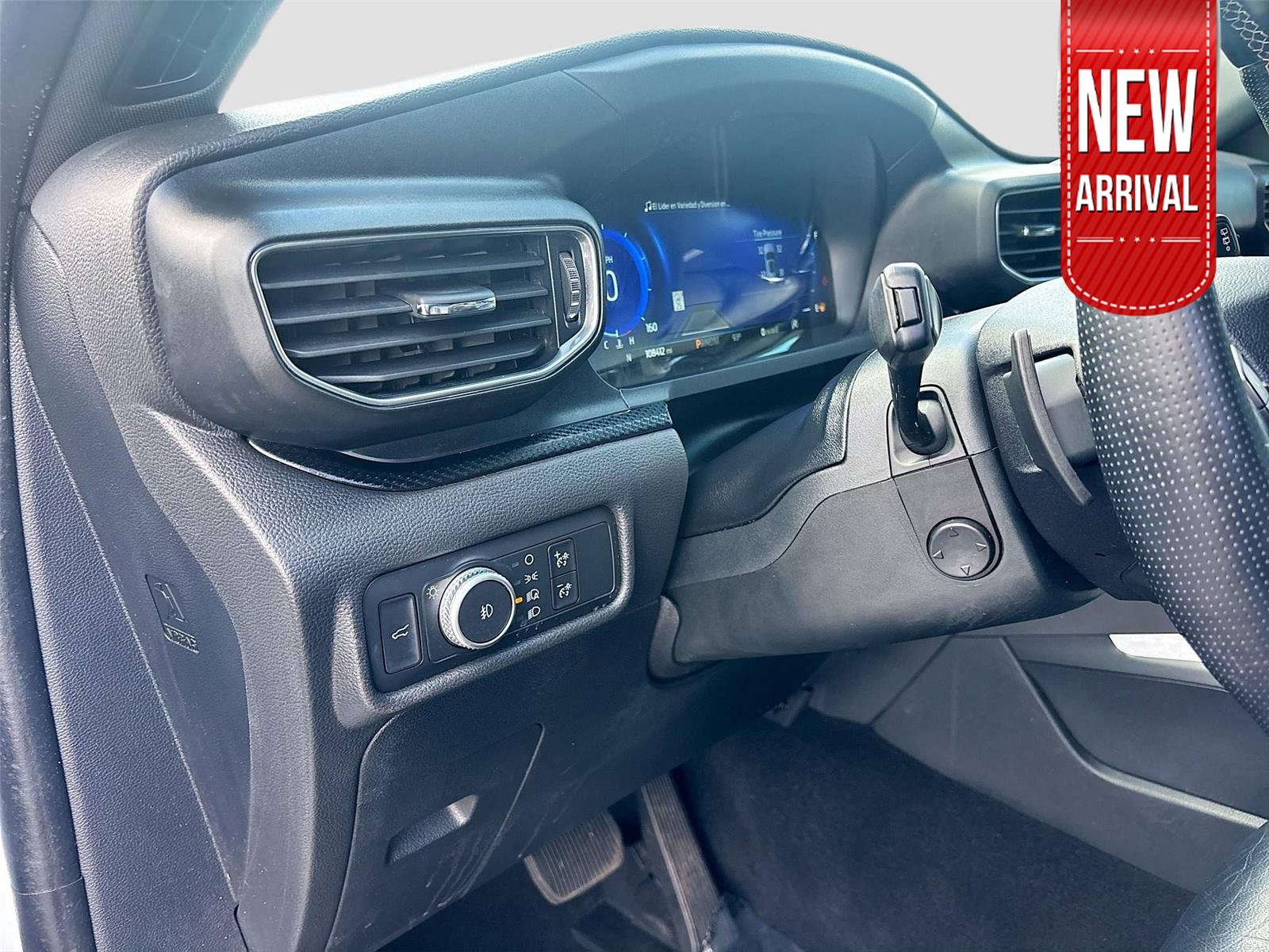 2020 Ford Explorer ST photo 9
