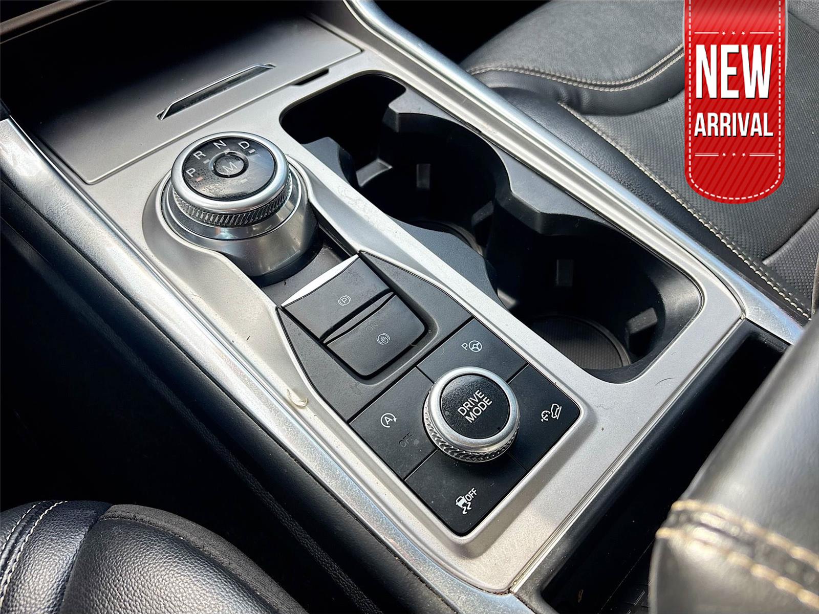 2020 Ford Explorer ST photo 16