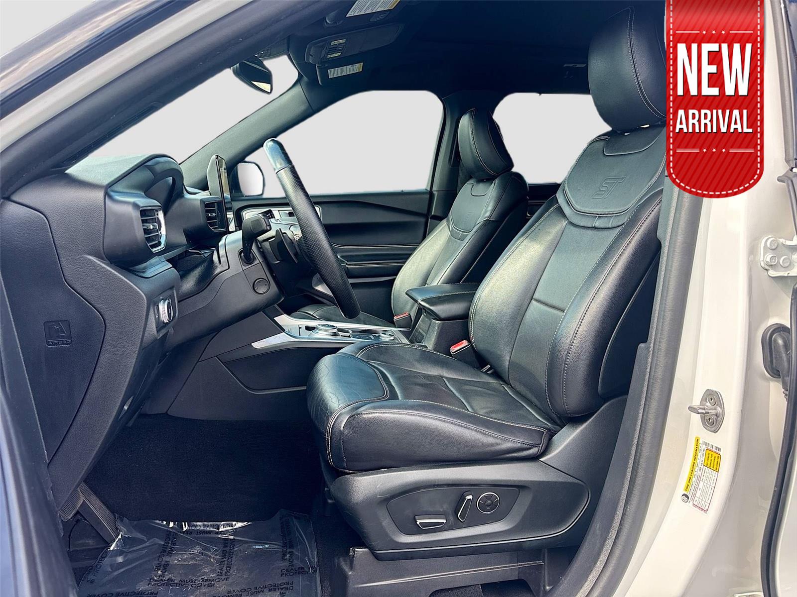 2020 Ford Explorer ST photo 21