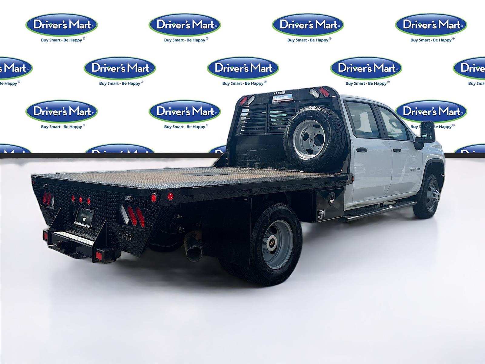 2023 Chevrolet Silverado 3500HD CC Work Truck