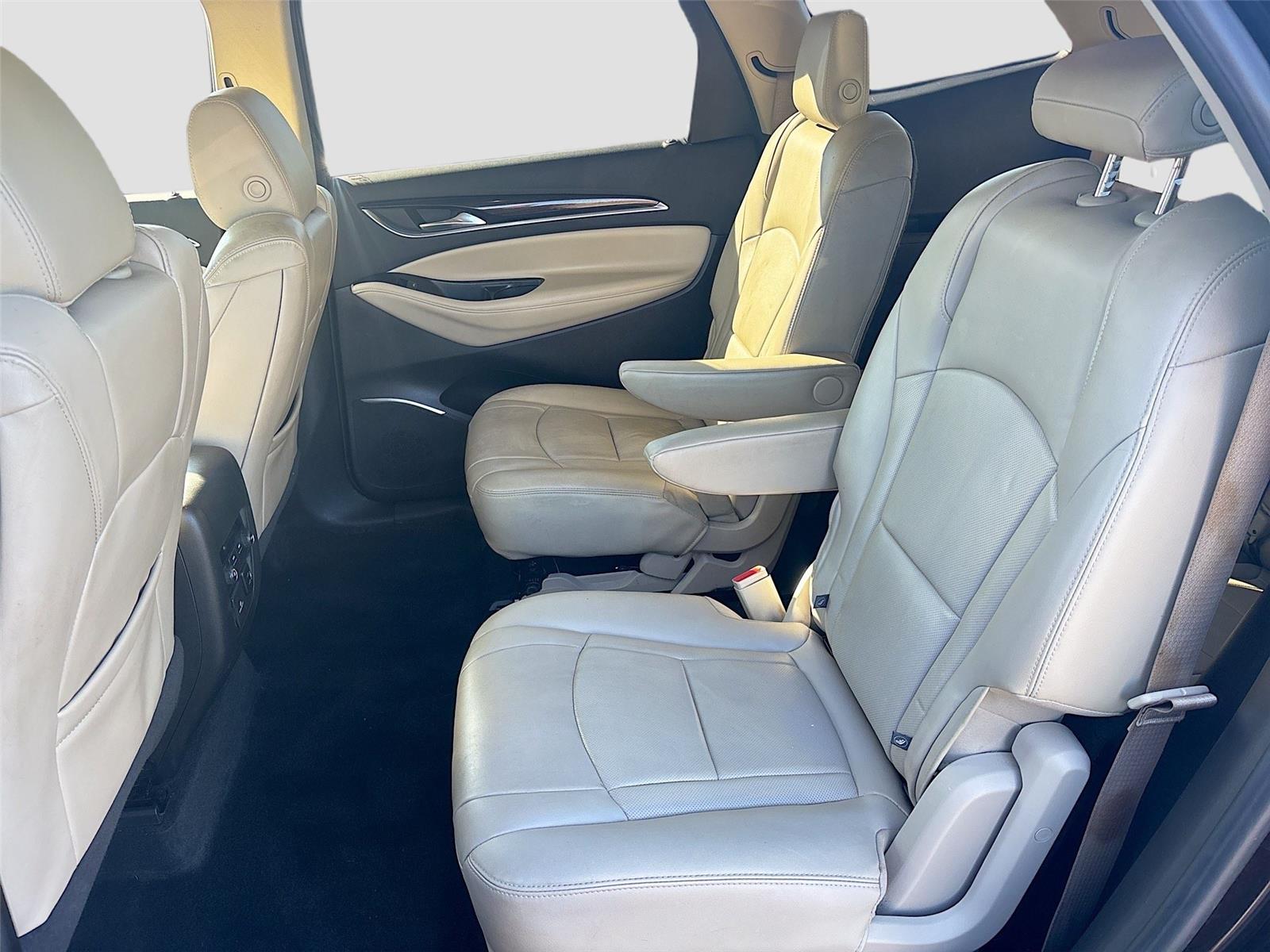 2018 Buick Enclave Essence photo 22