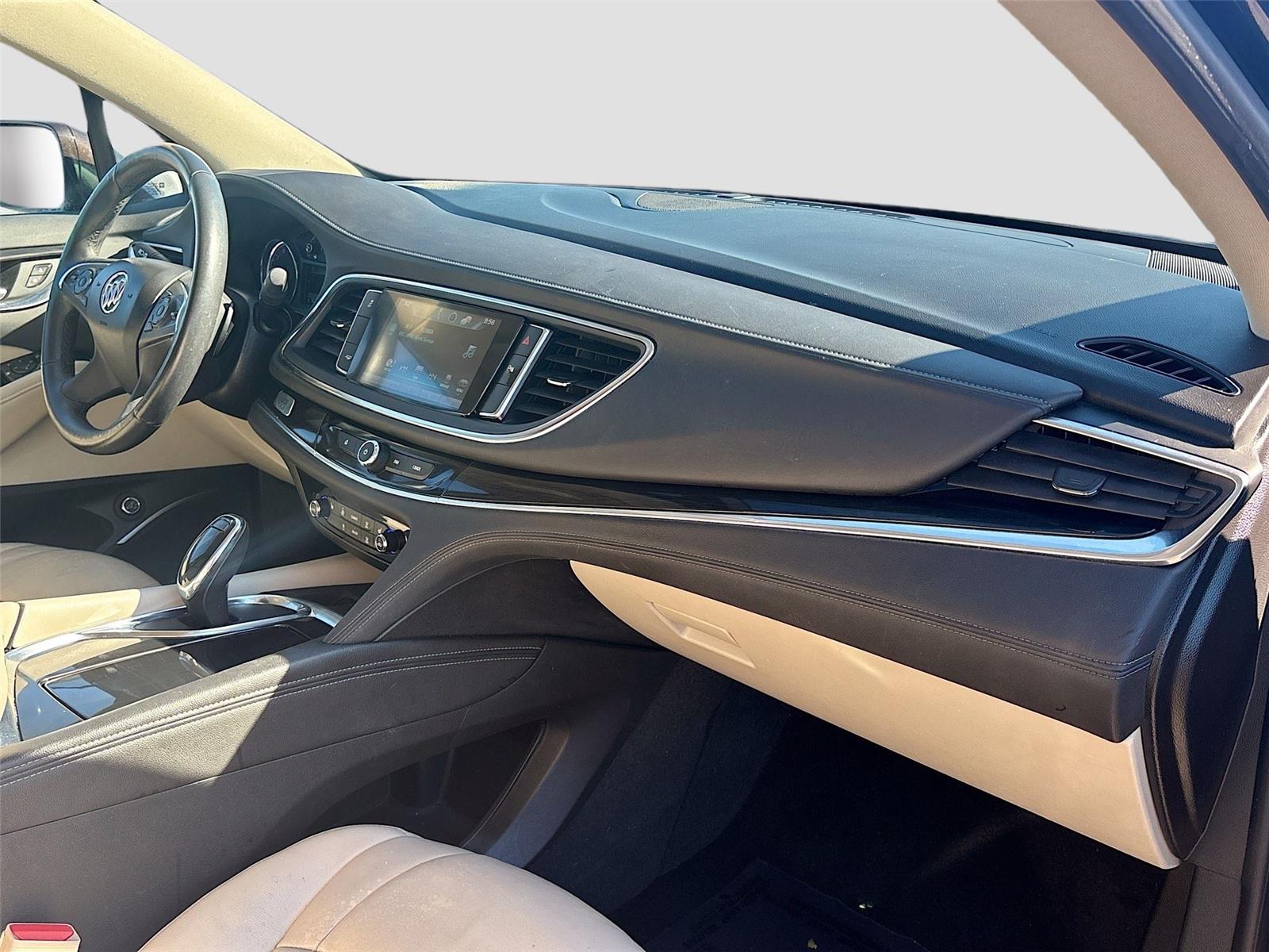 2018 Buick Enclave Essence photo 27