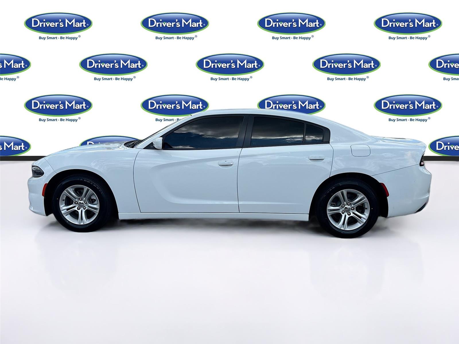 2021 Dodge Charger SXT photo 4