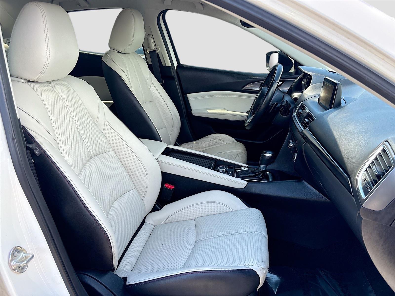 2018 Mazda Mazda3 Grand Touring photo 20