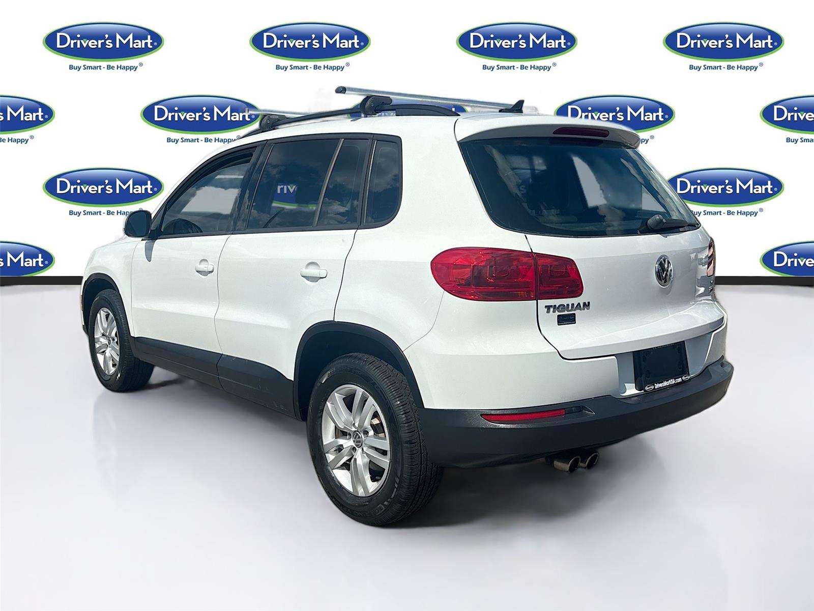 2017 Volkswagen Tiguan S Limited photo 2