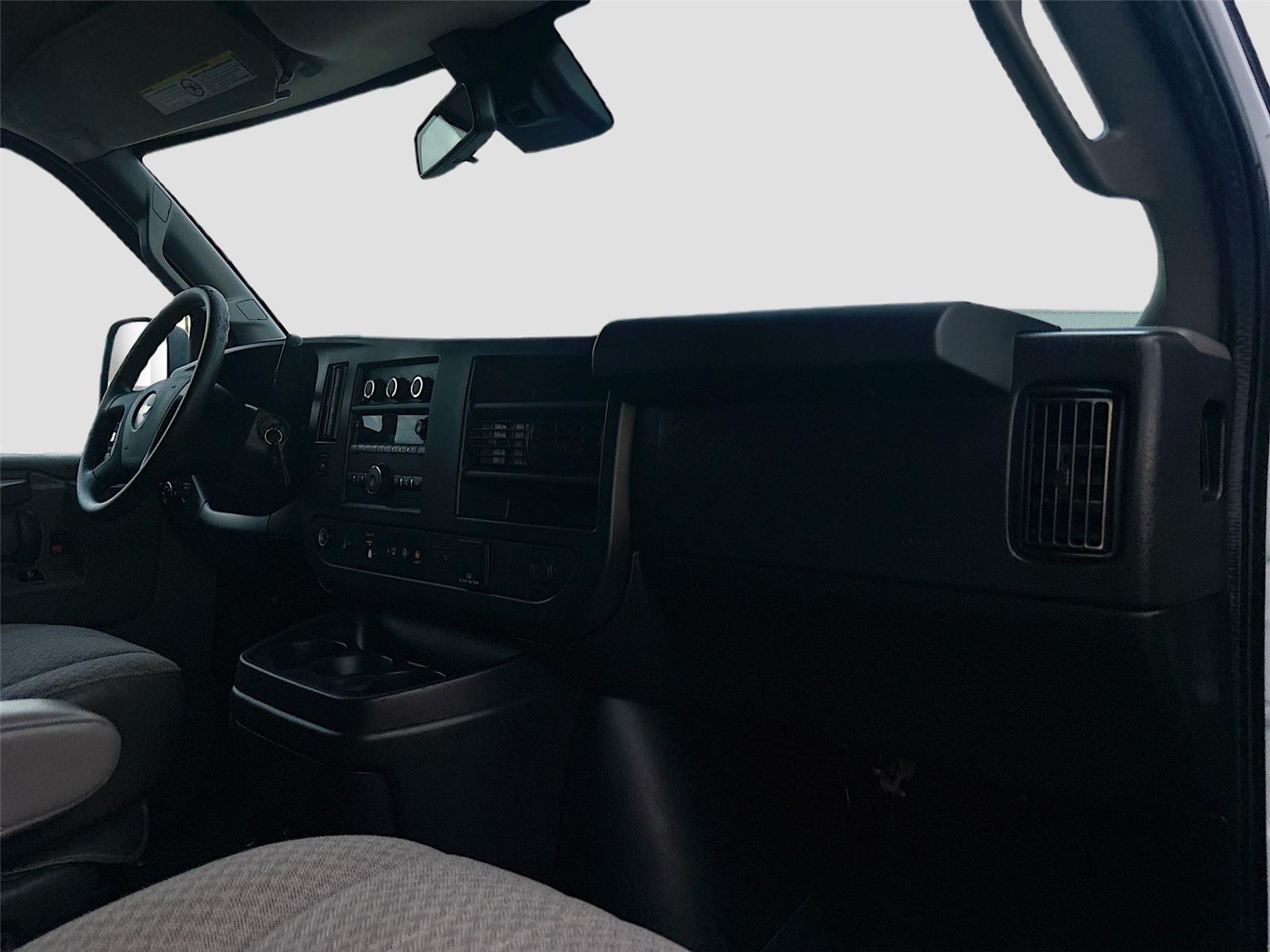 2019 Chevrolet Express Passenger LT