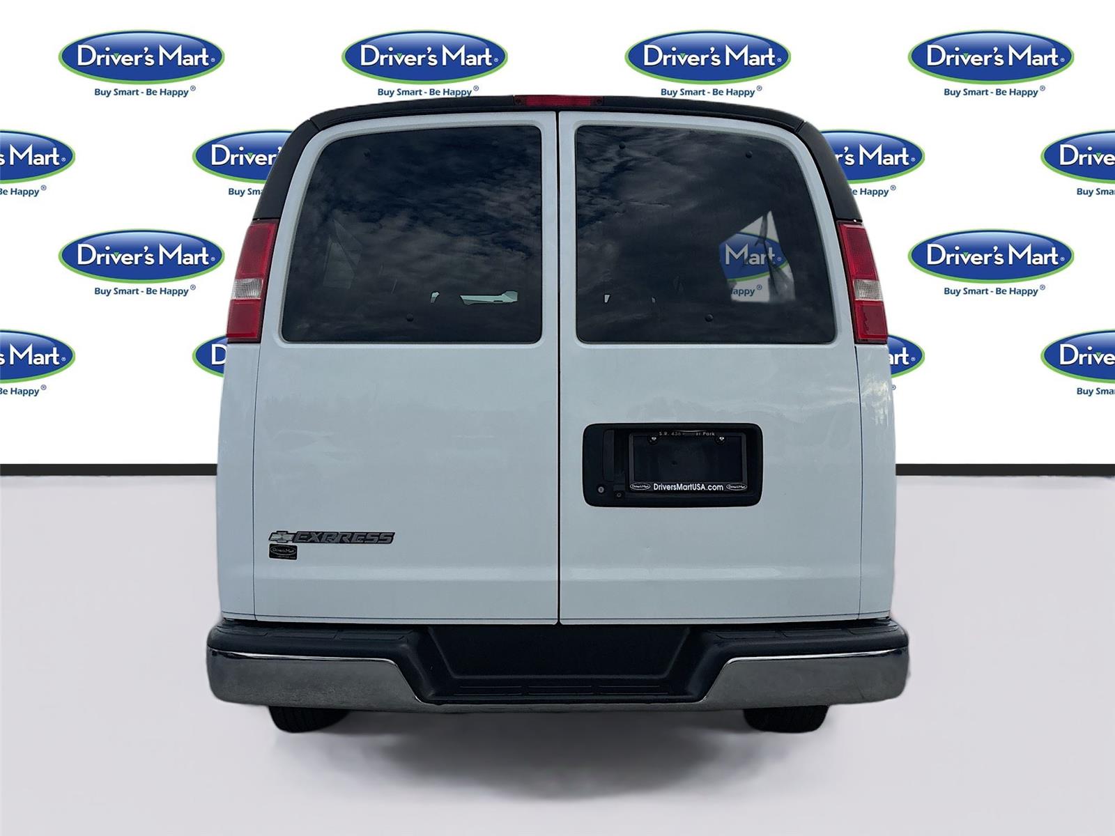 2019 Chevrolet Express Passenger LT