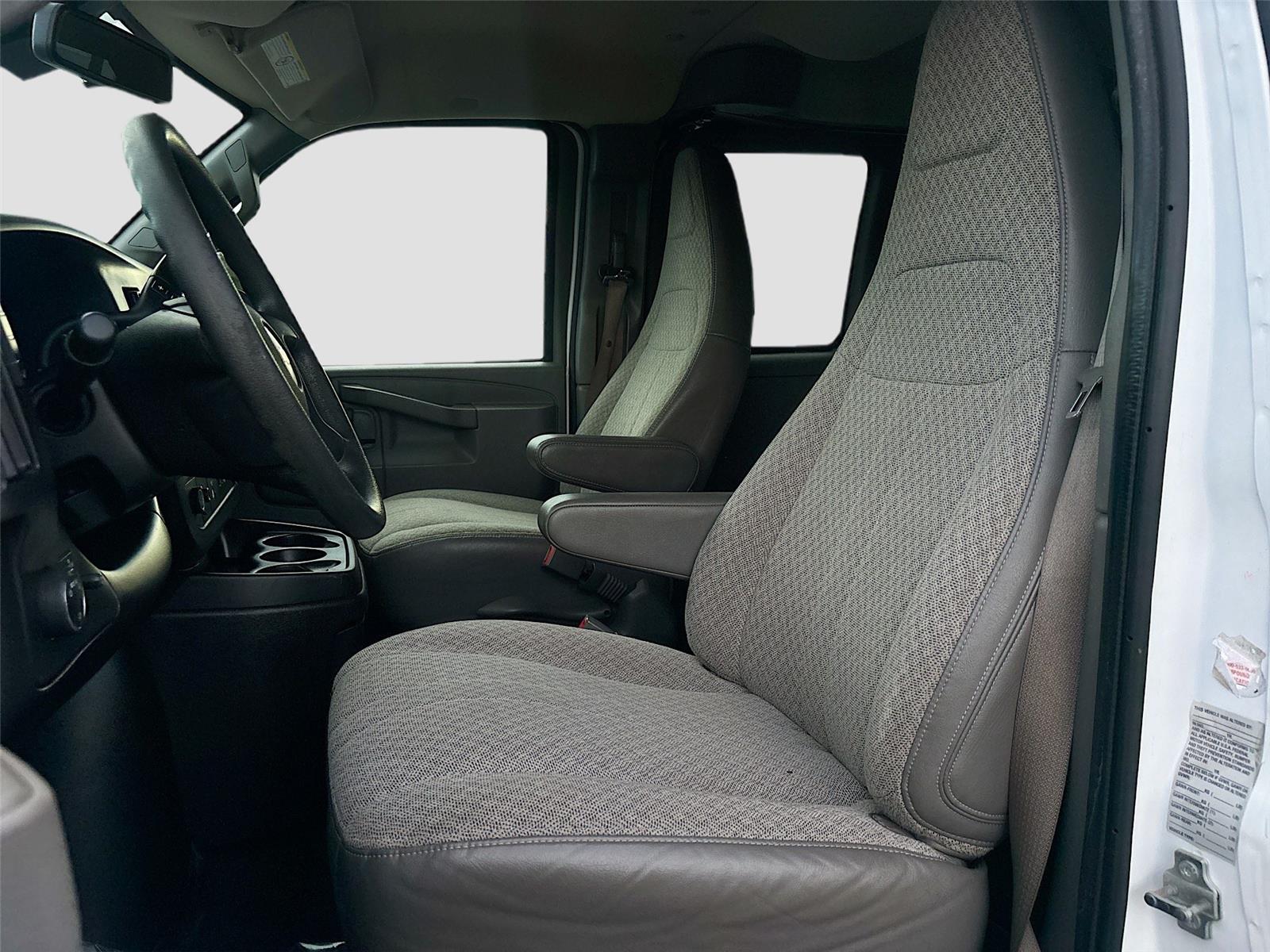 2019 Chevrolet Express Passenger LT
