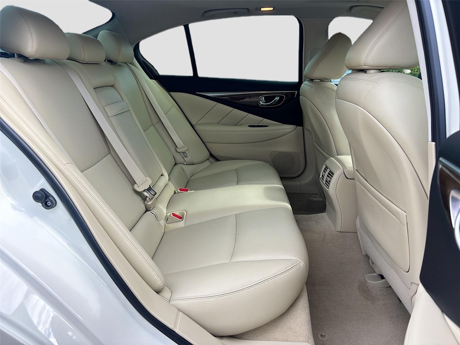 2019 Infiniti Q50 3.0t LUXE photo 19