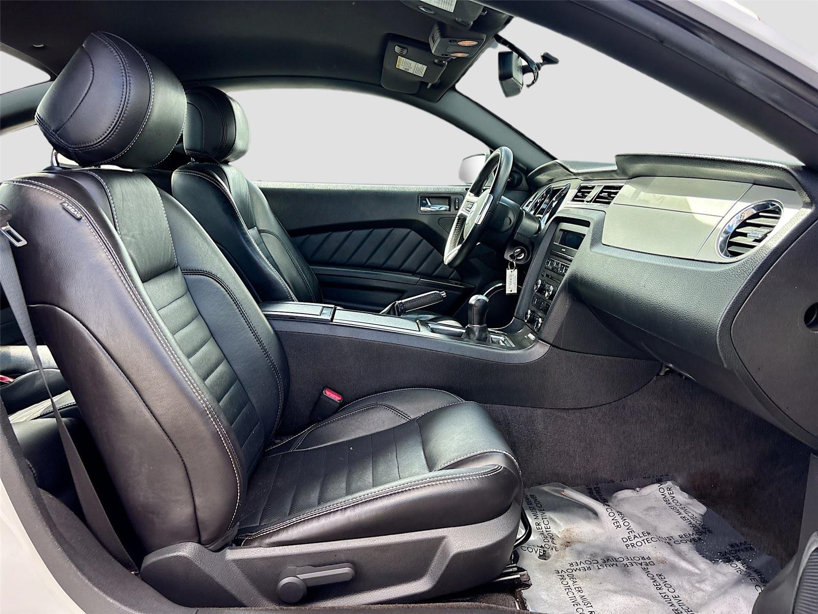 2013 Ford Mustang V6 Premium
