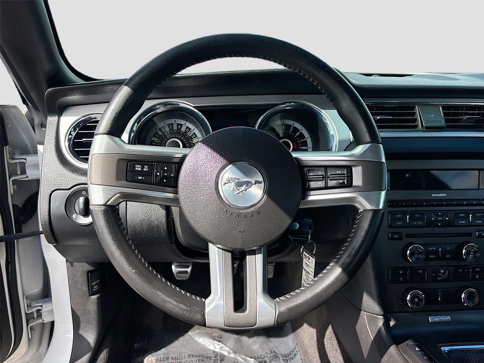 2013 Ford Mustang V6 Premium