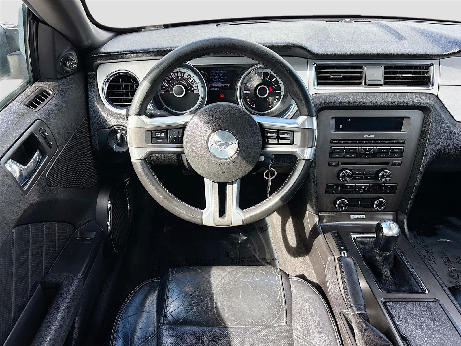 2013 Ford Mustang V6 Premium