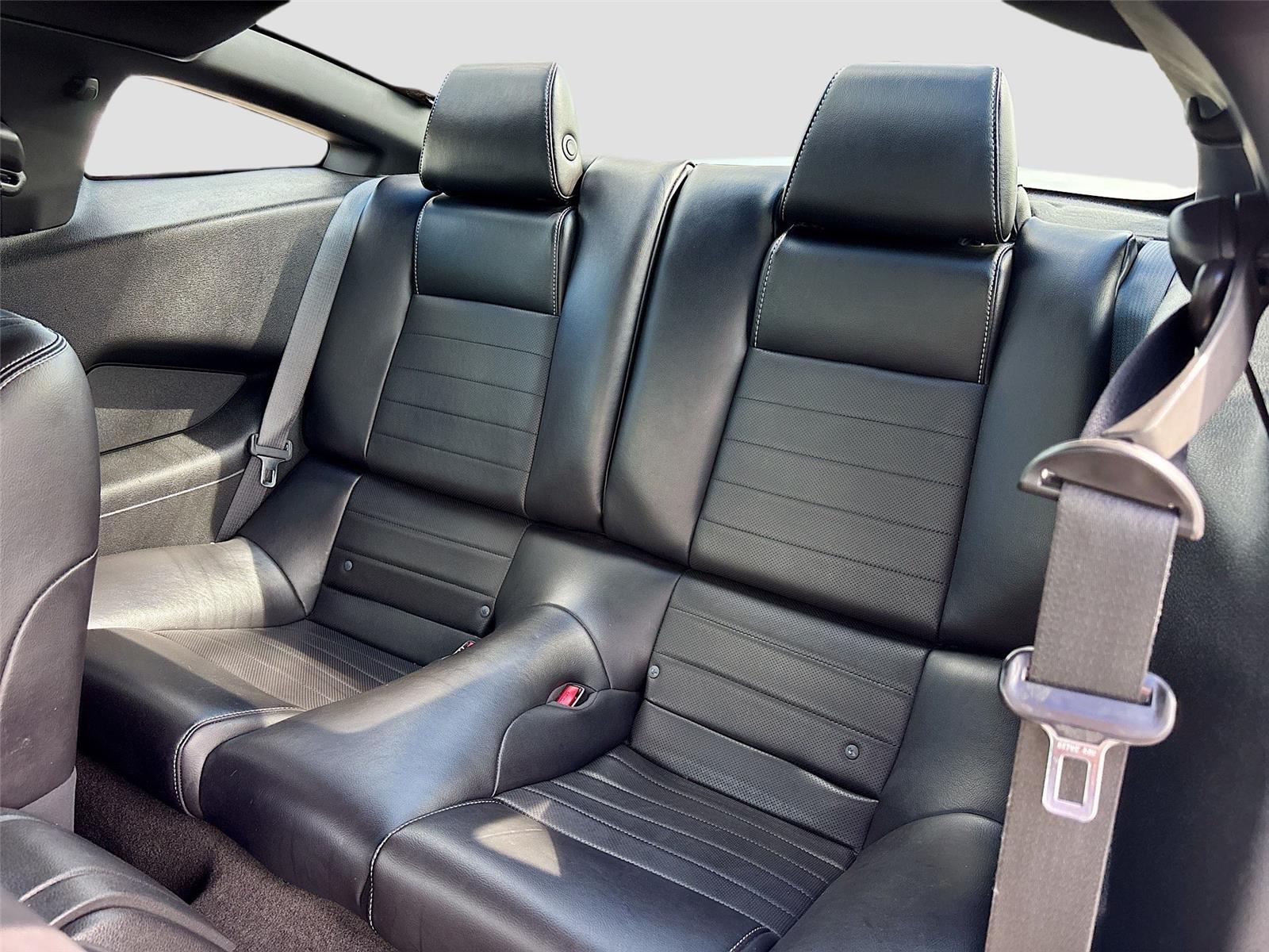 2013 Ford Mustang V6 Premium