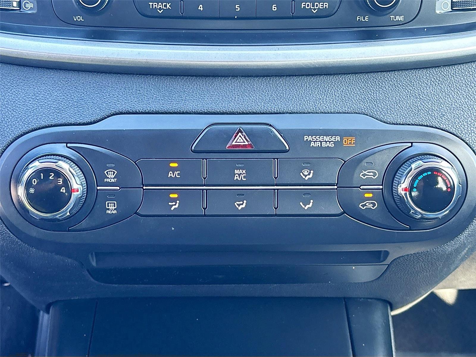 2016 Kia Sorento L