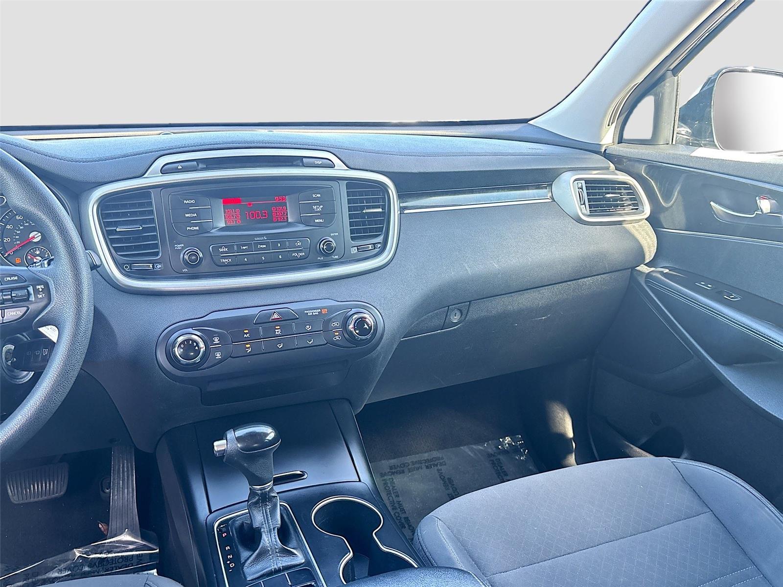 2016 Kia Sorento L