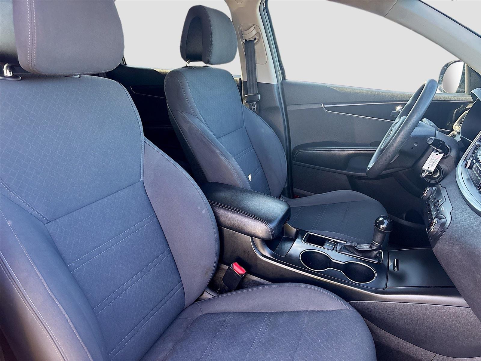 2016 Kia Sorento L