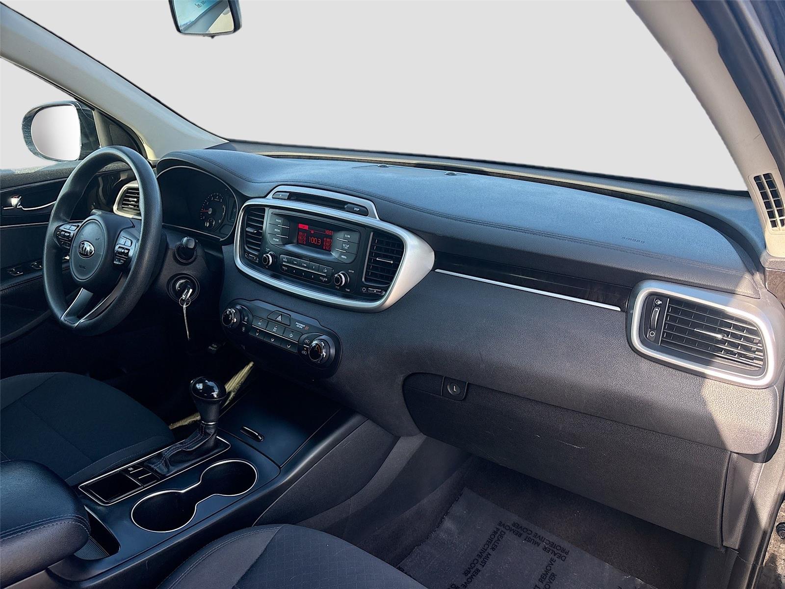 2016 Kia Sorento L