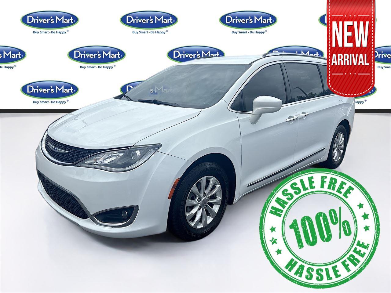 2019 Chrysler Pacifica Touring L photo 2