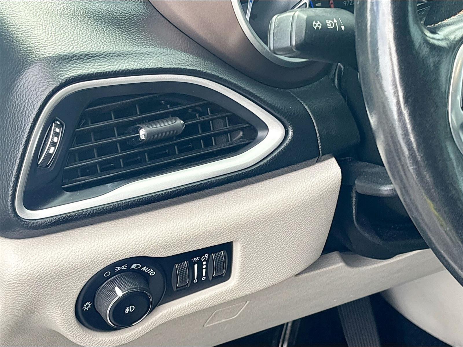 2019 Chrysler Pacifica Touring L