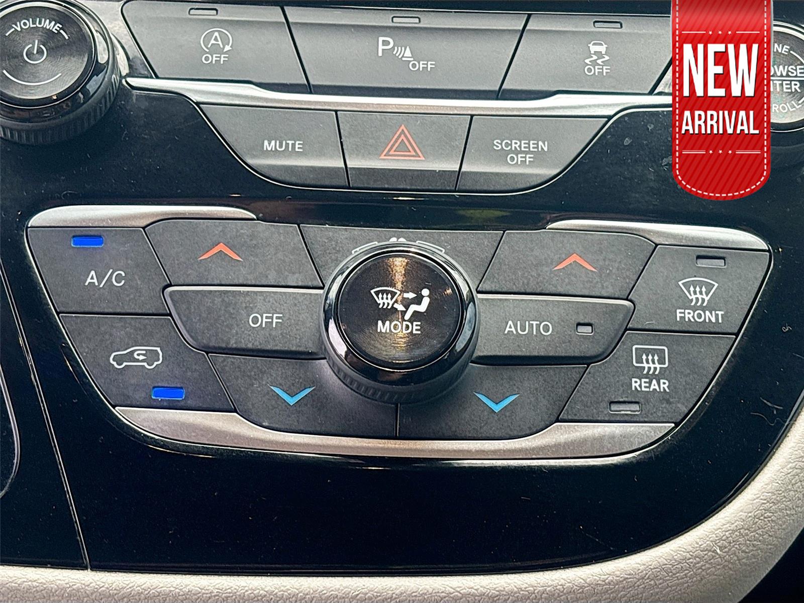 2019 Chrysler Pacifica Touring L photo 10
