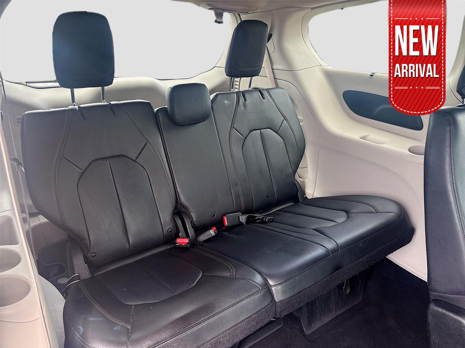2019 Chrysler Pacifica Touring L photo 14