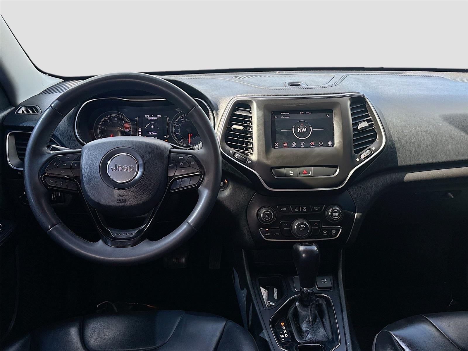 2020 Jeep Cherokee Altitude photo 13