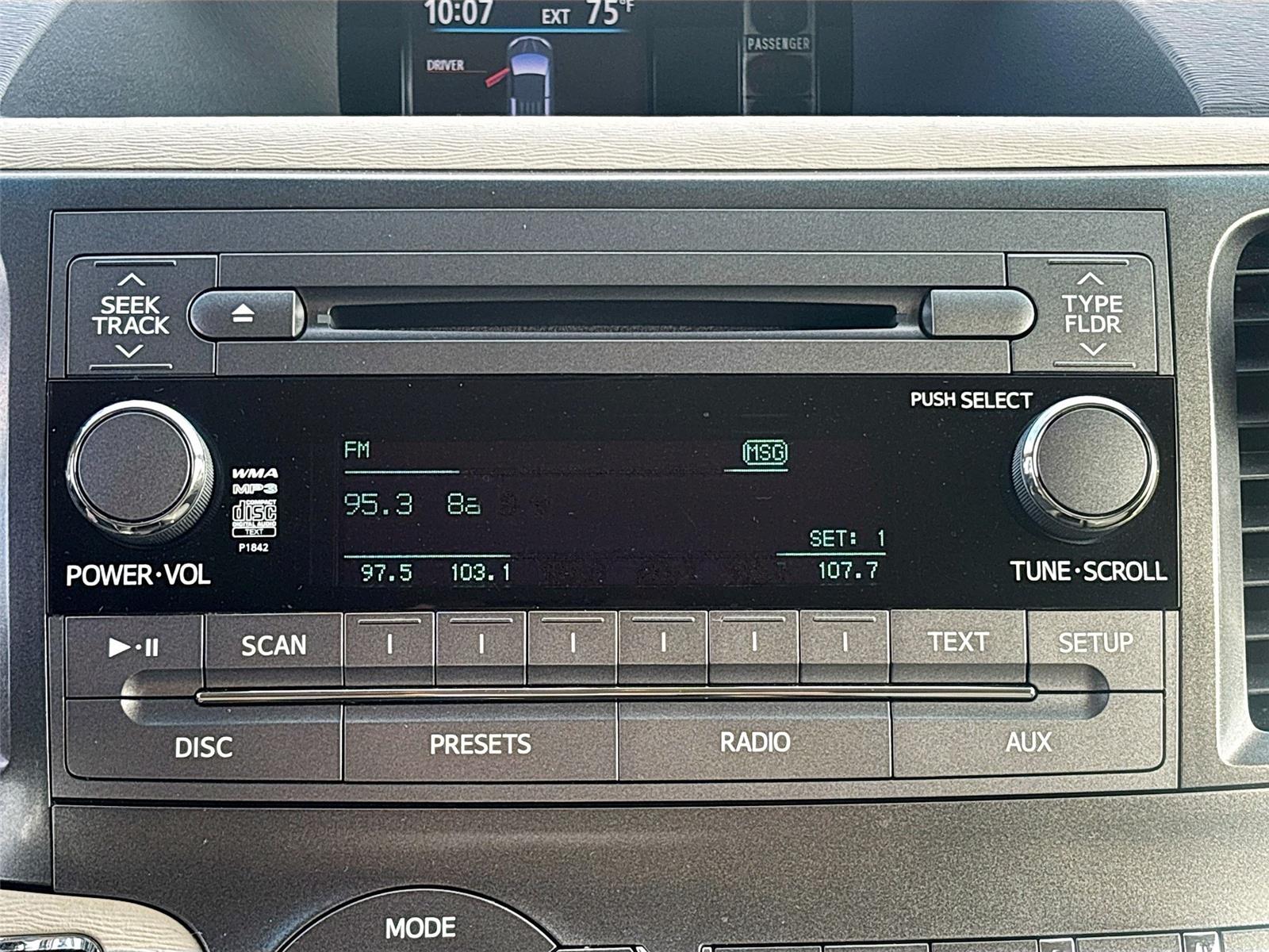2013 TOYOTA SIENNA