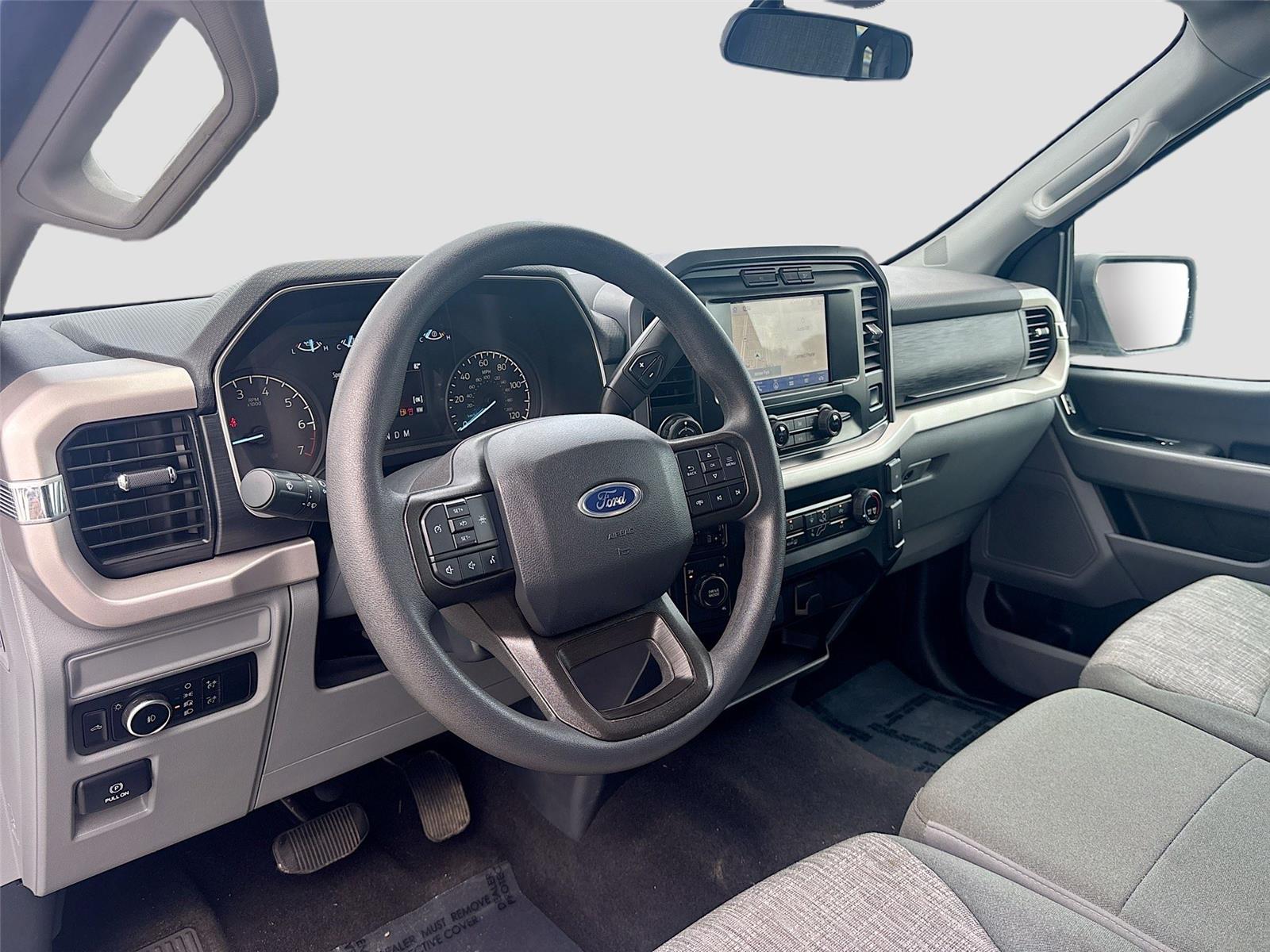 2023 Ford F-150 XLT photo 3