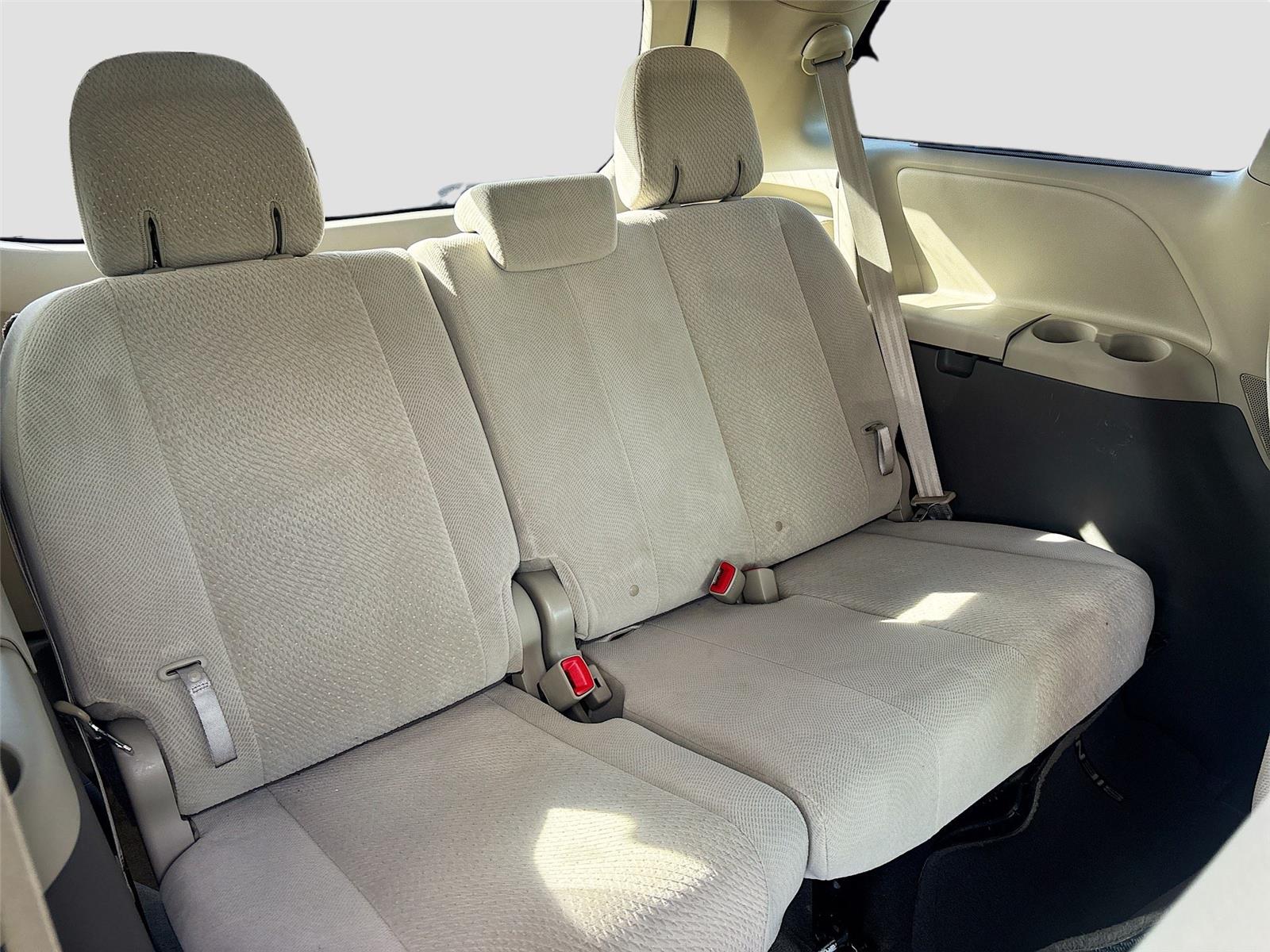 2013 TOYOTA SIENNA