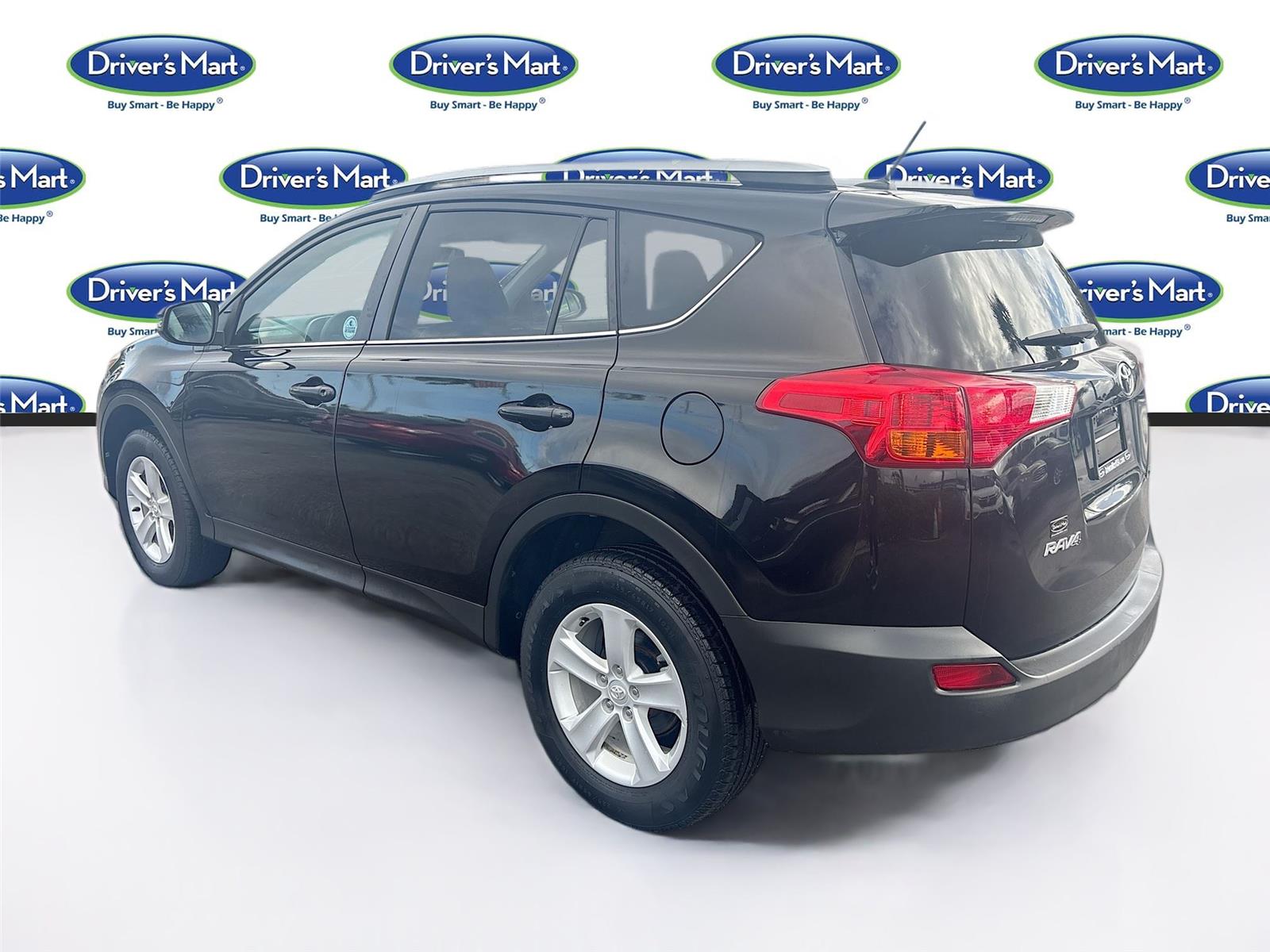 2014 Toyota RAV4 XLE photo 4