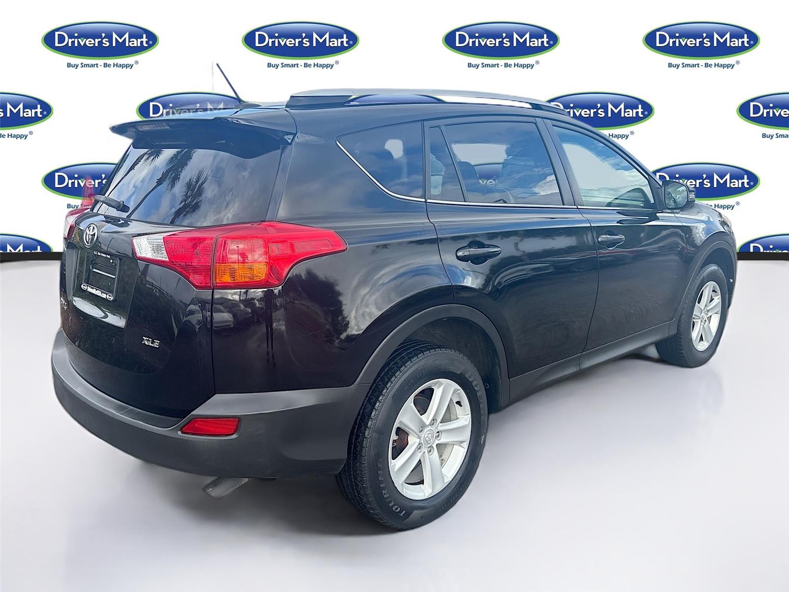 2014 Toyota RAV4 XLE photo 5