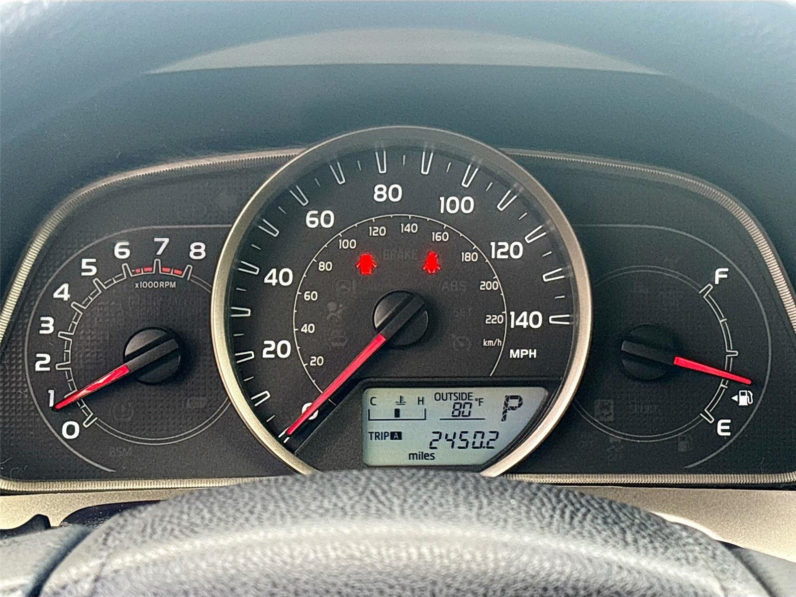 2014 Toyota RAV4 XLE photo 8