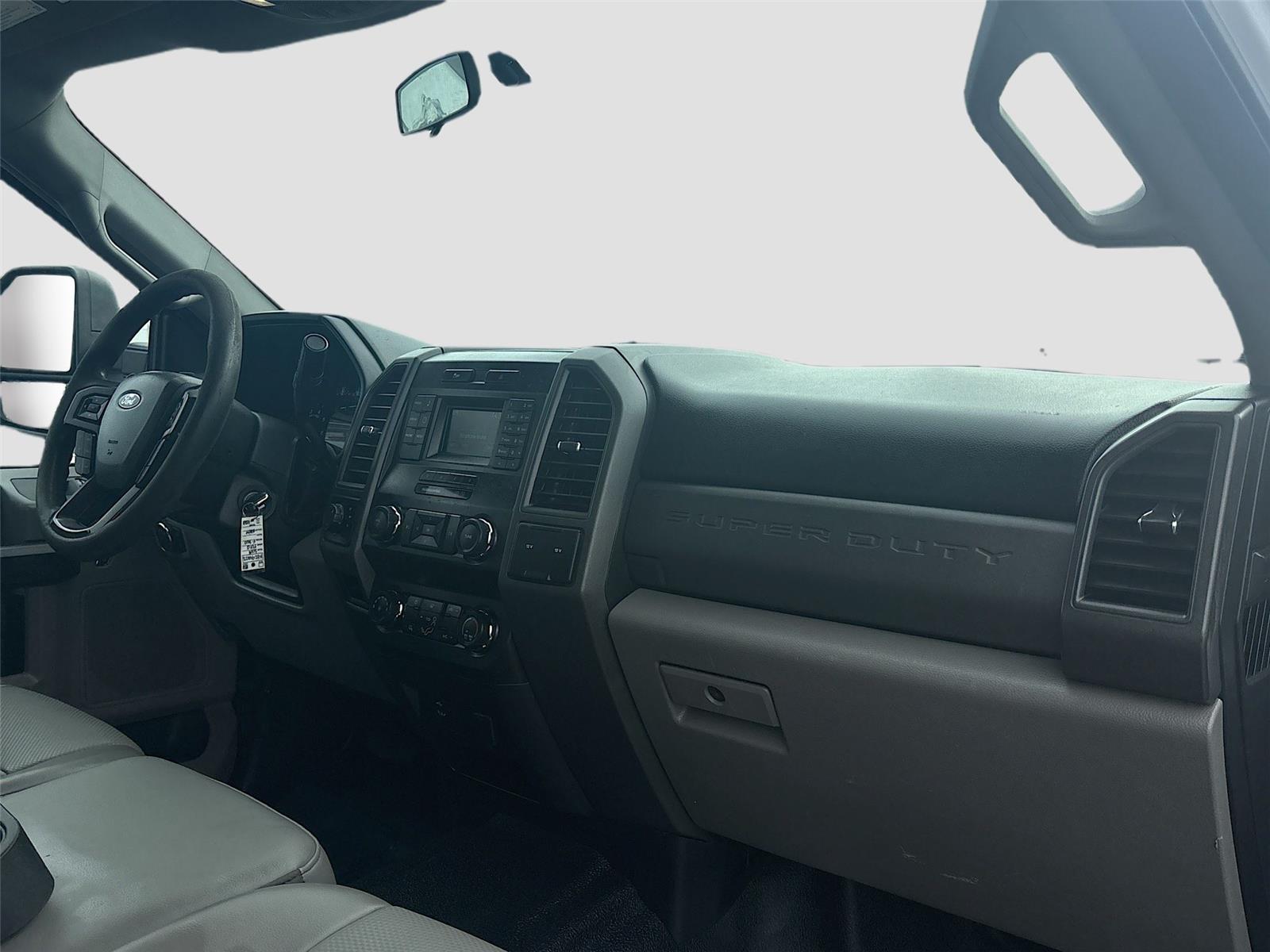 2019 Ford F-350 XL photo 19