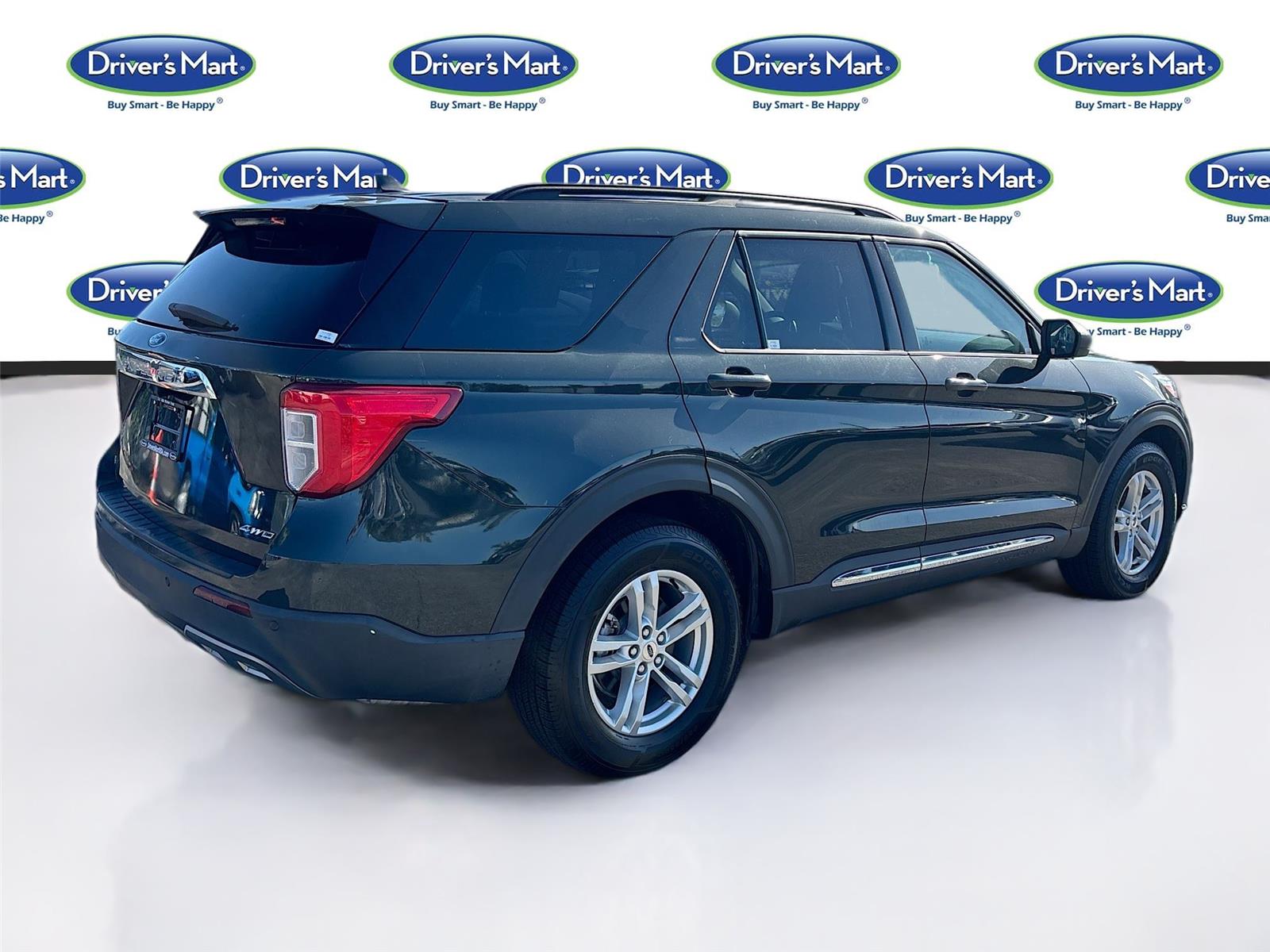 2022 Ford Explorer XLT photo 2