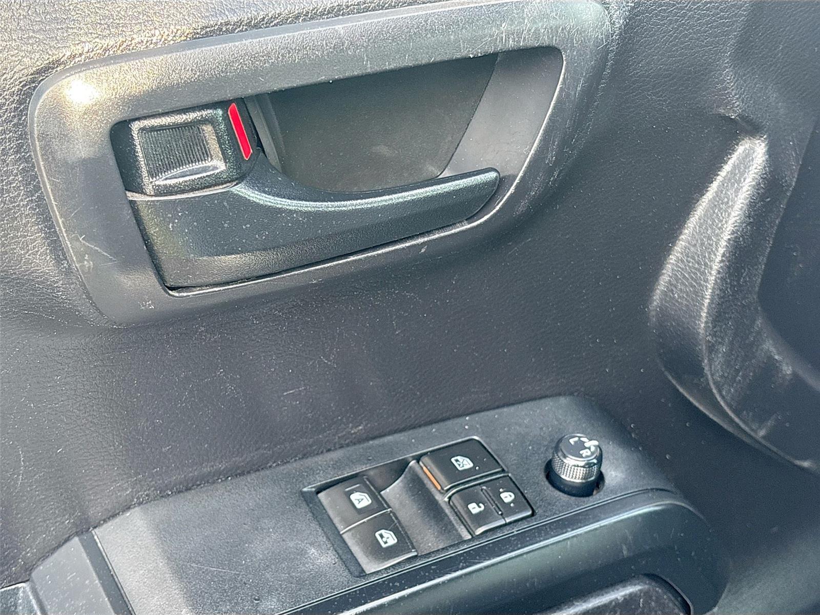 2020 Toyota Tacoma SR