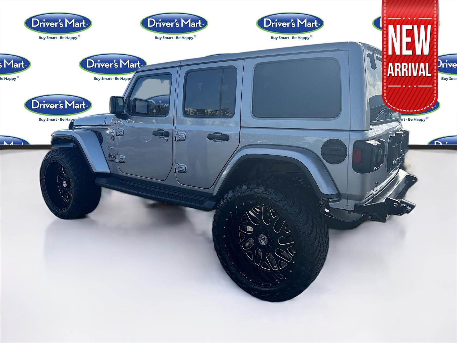 2020 Jeep Wrangler Unlimited Sahara photo 3