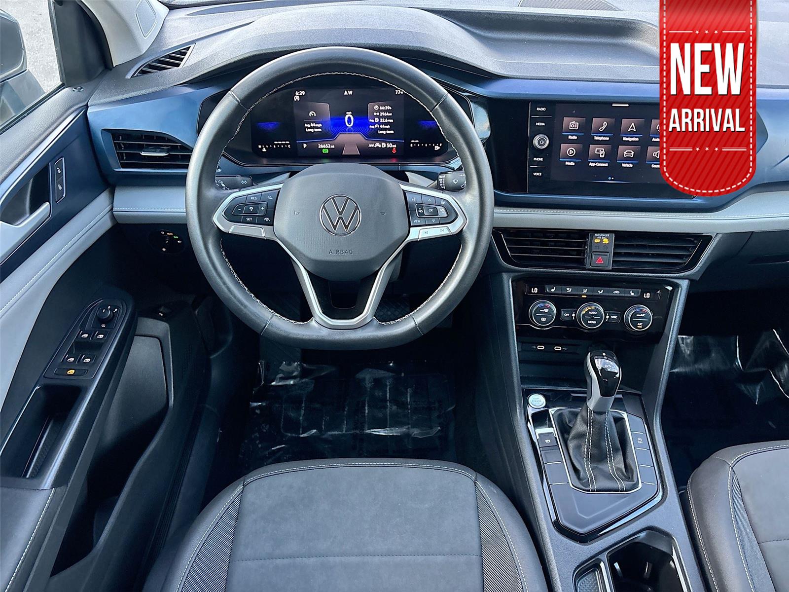 2024 Volkswagen Taos SE
