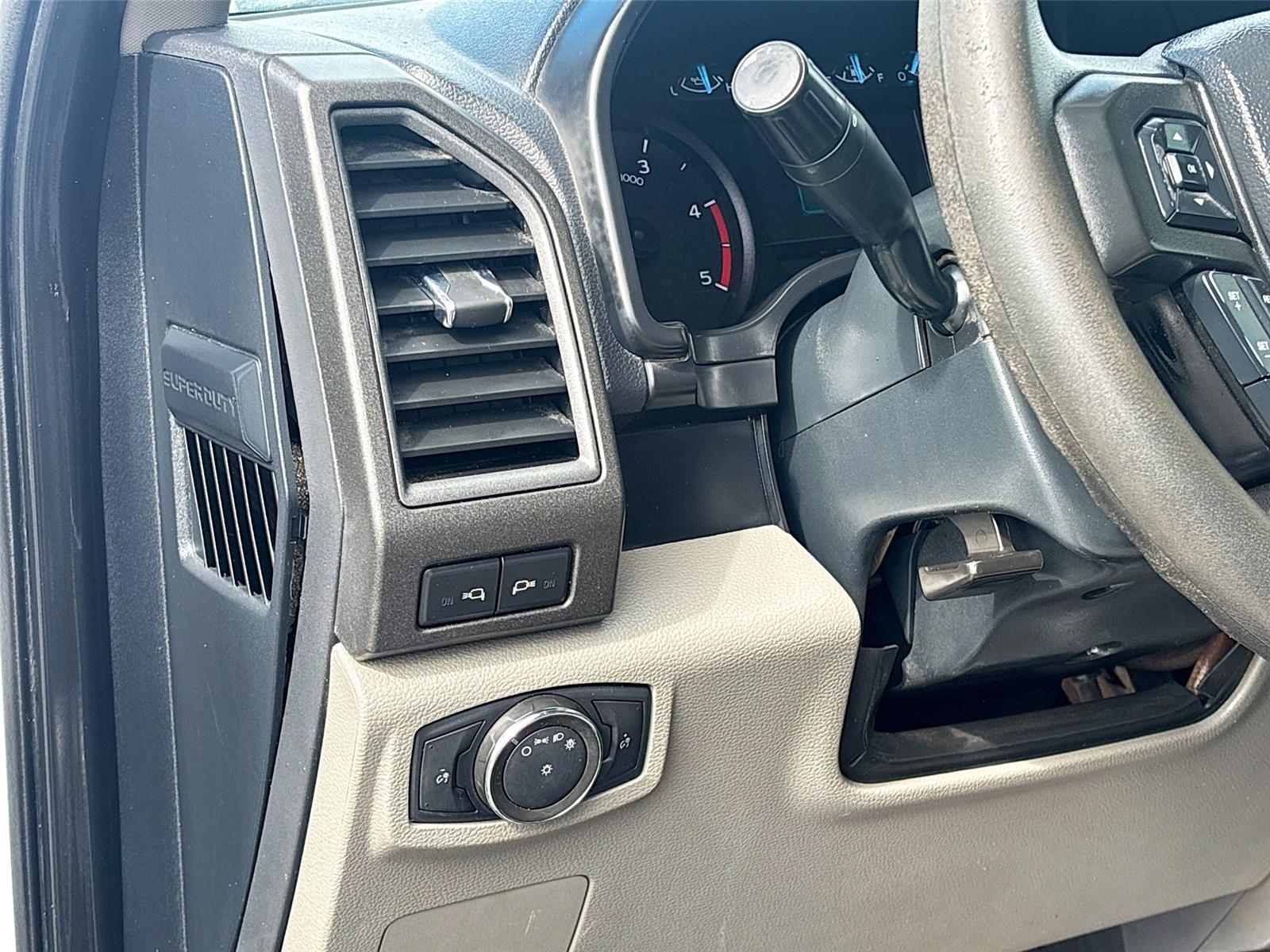 2022 Ford Super Duty F-350 DRW XL