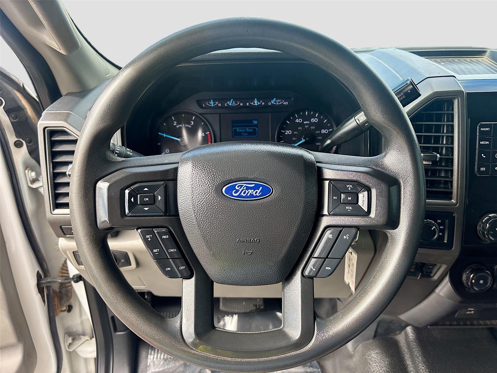2022 Ford Super Duty F-350 DRW XL
