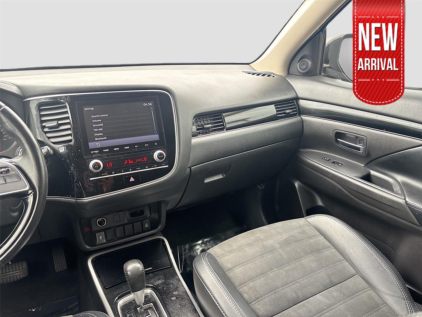 2020 Mitsubishi Outlander SE