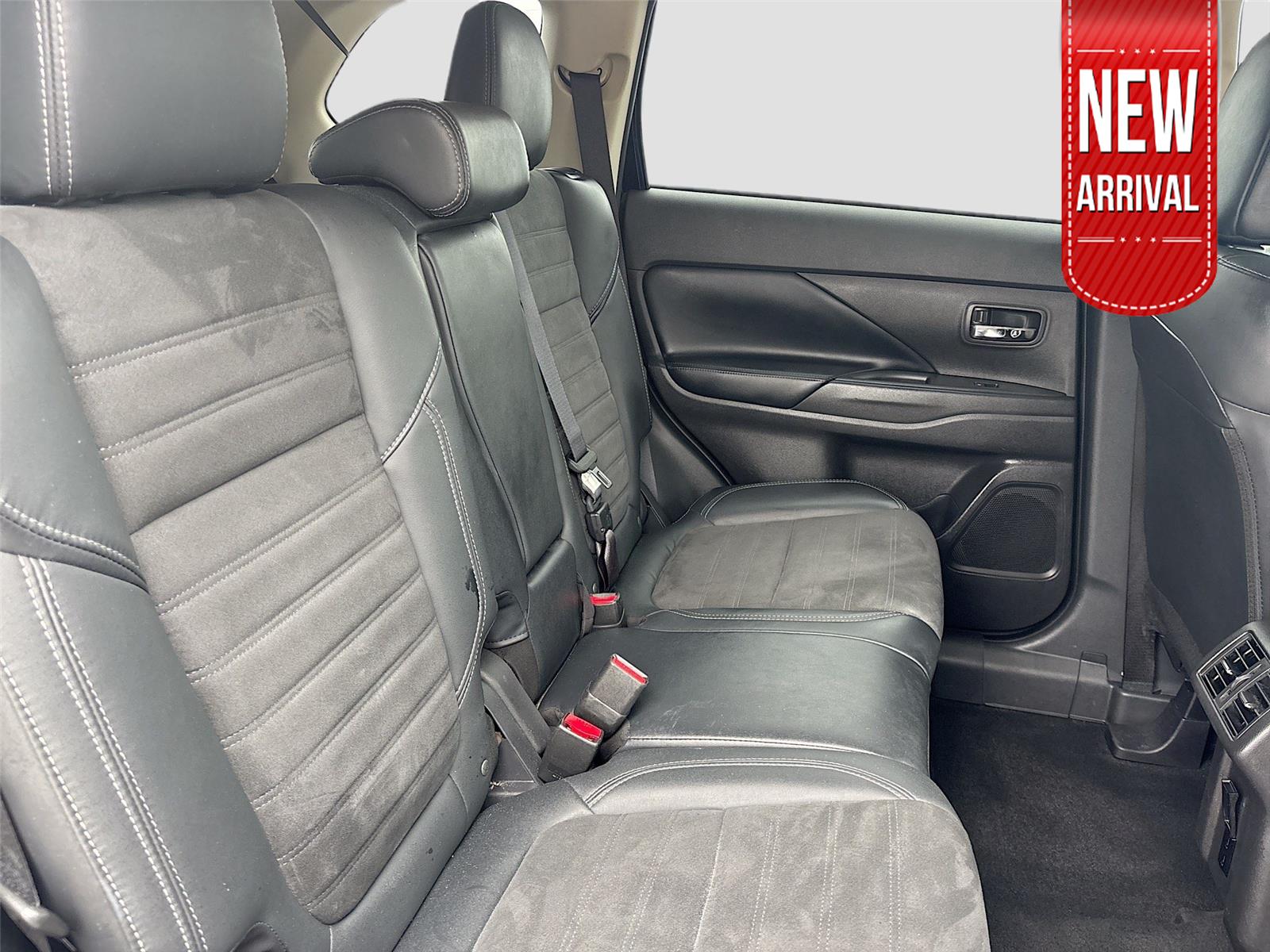 2020 Mitsubishi Outlander SE