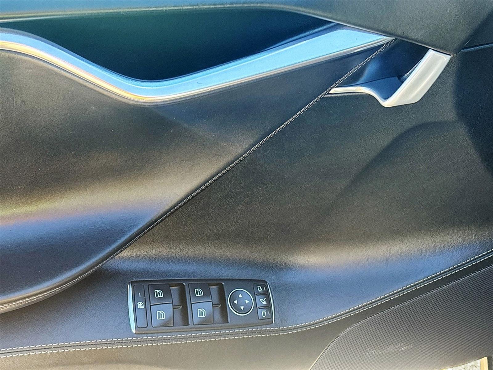 2016 Tesla Model S 90D