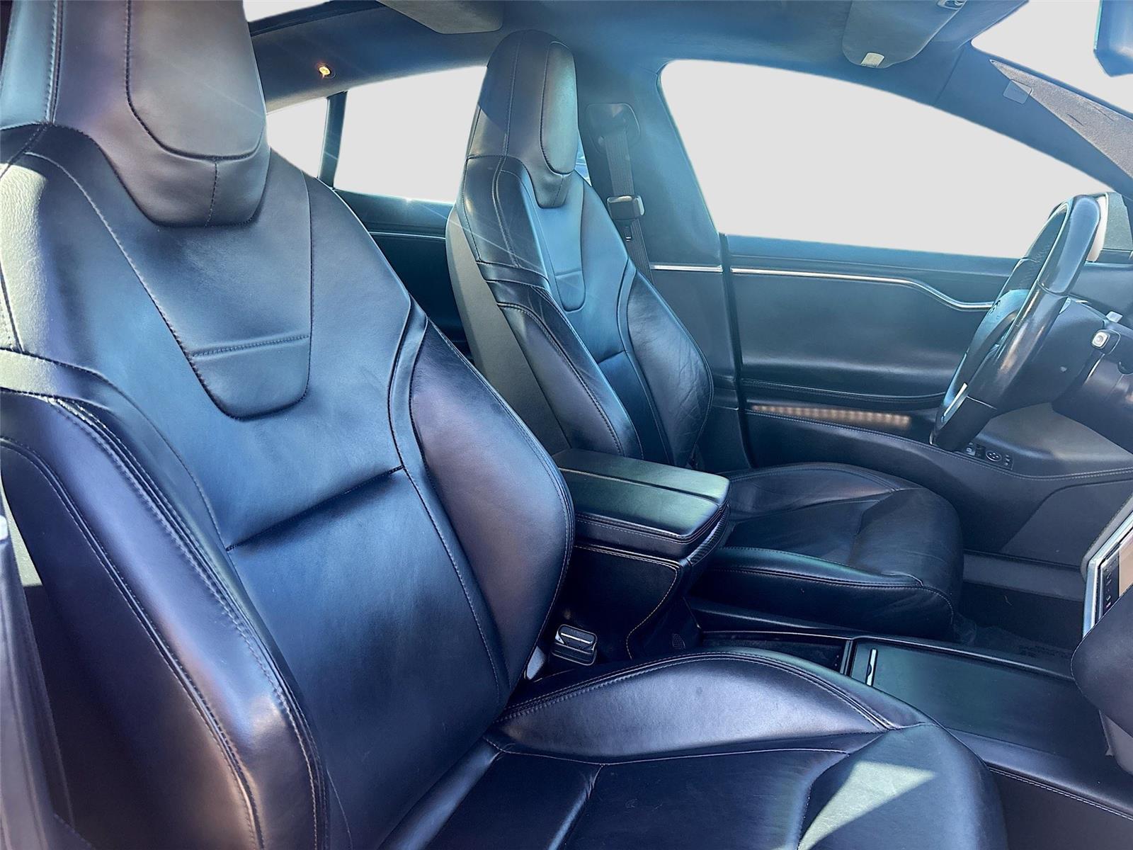 2016 Tesla Model S 90D