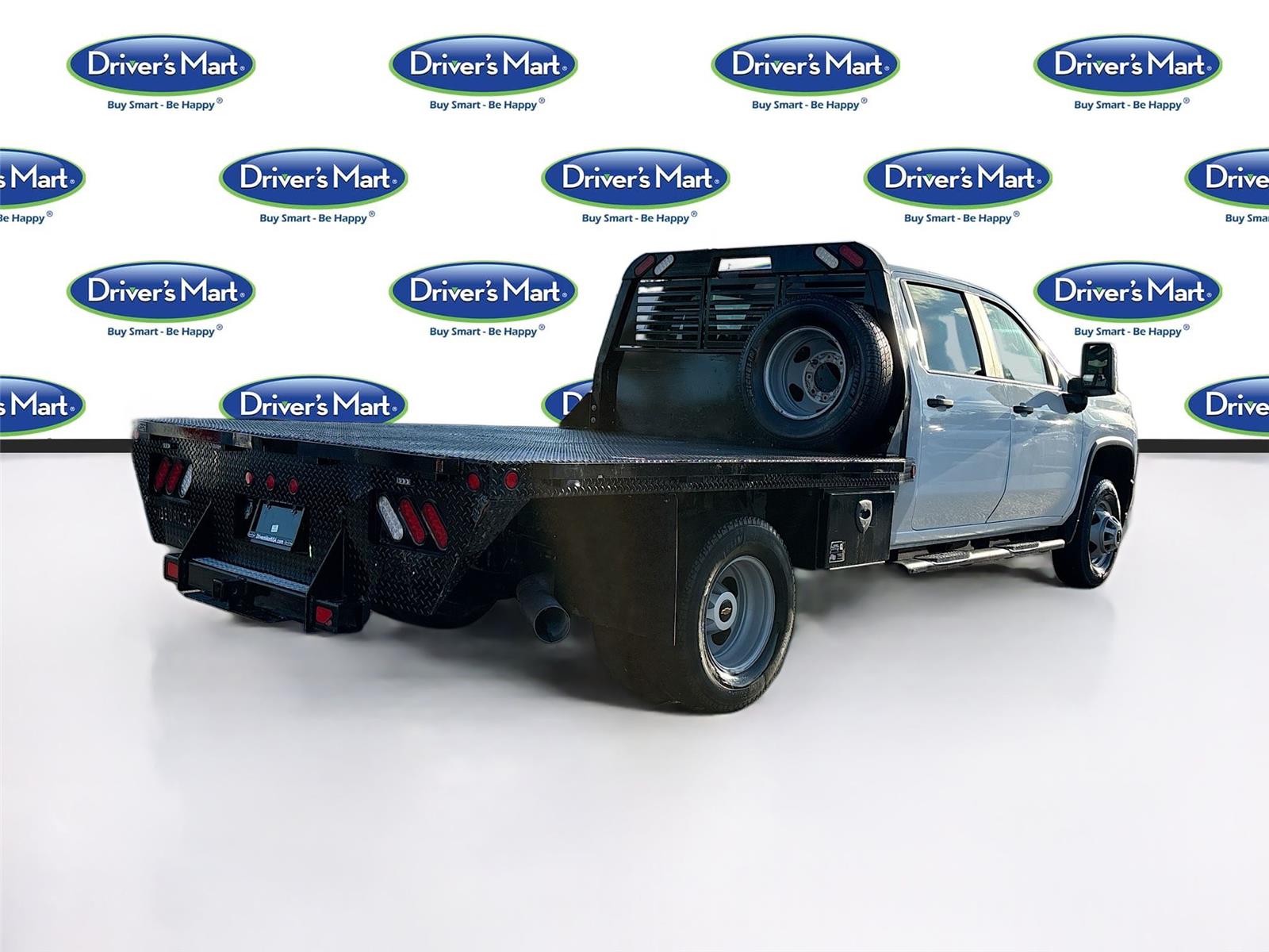 2023 Chevrolet Silverado 3500HD CC Work Truck