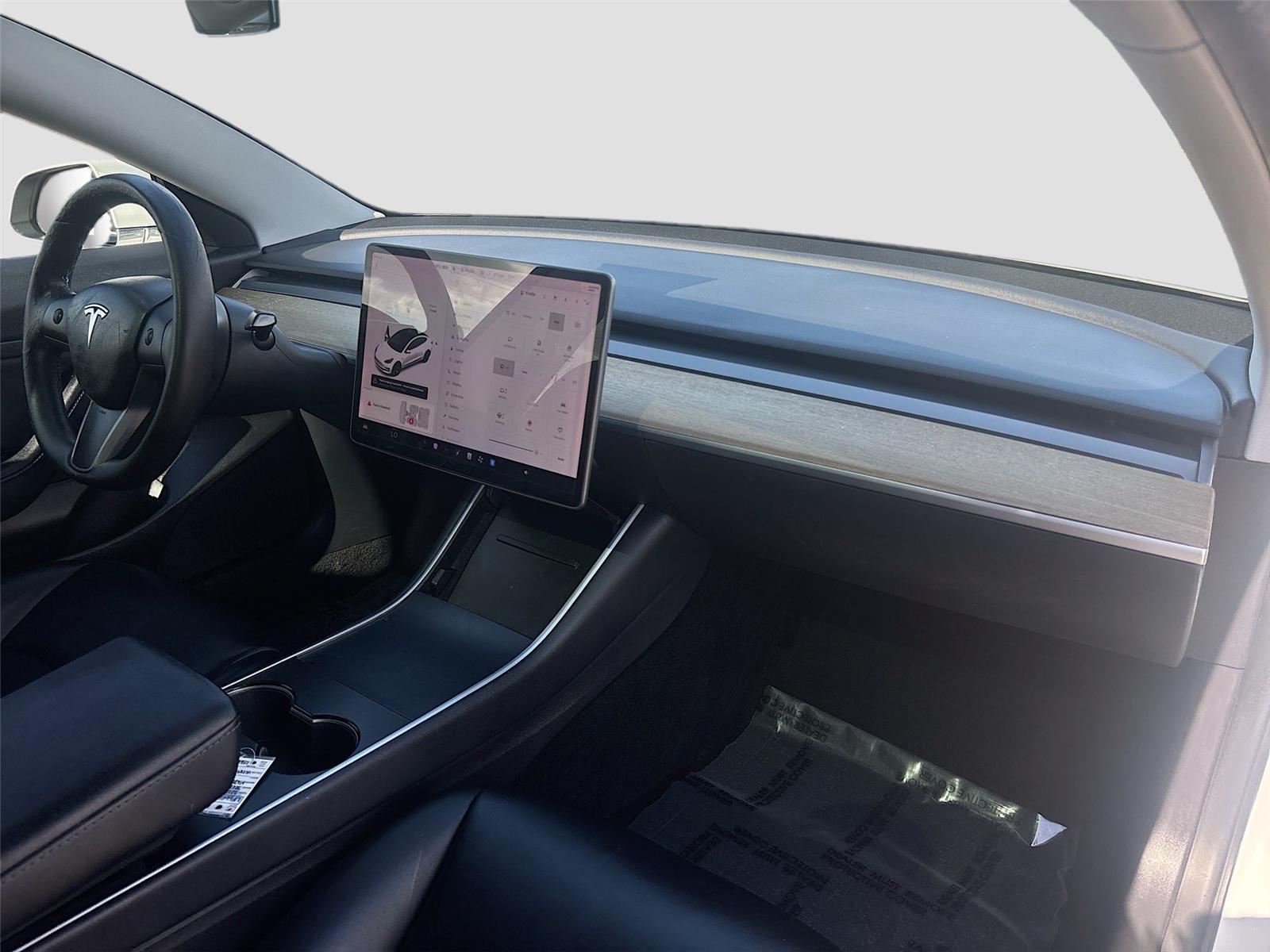 2020 Tesla Model 3 Standard Range
