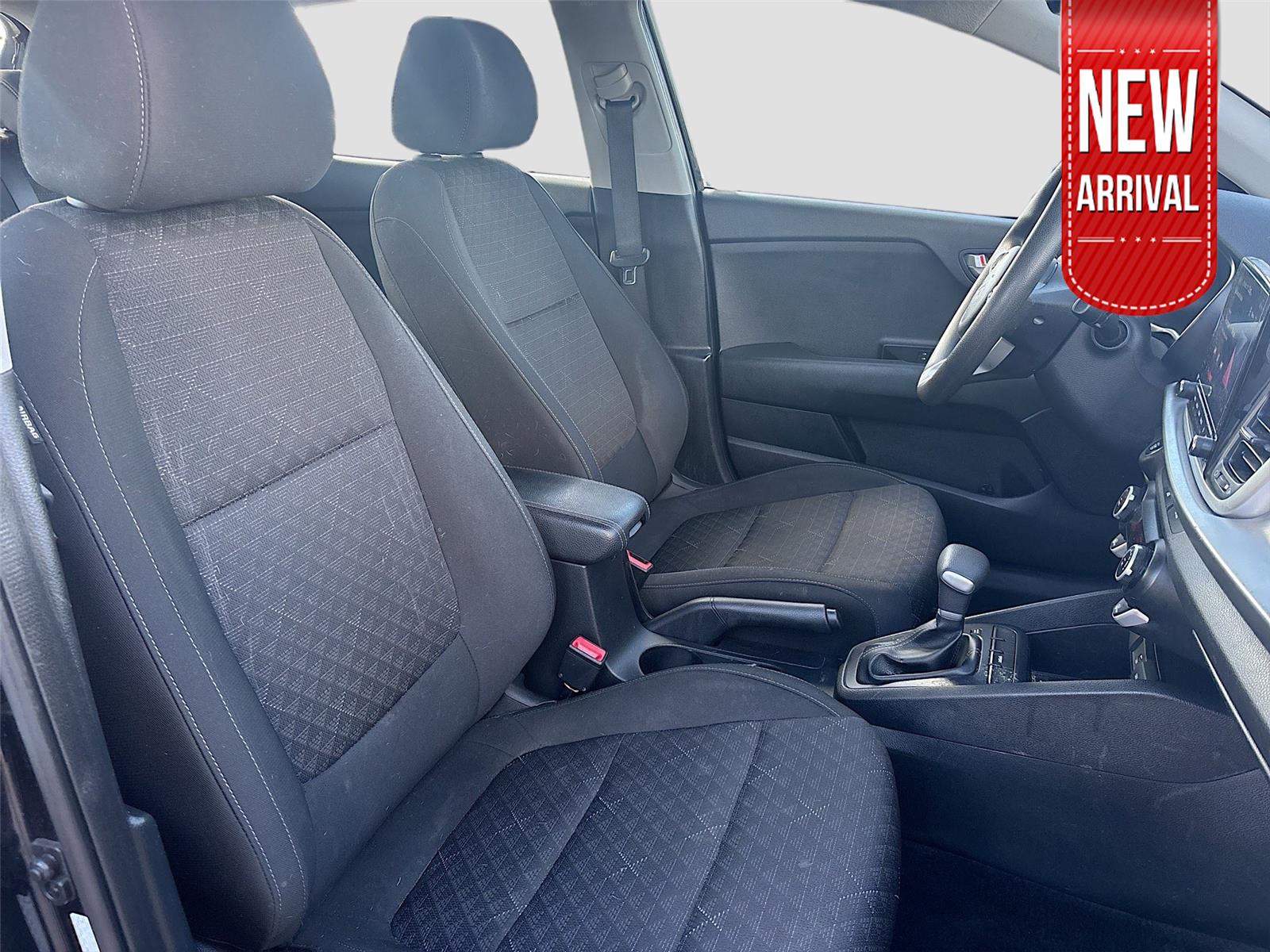 2022 Kia Rio 5-Door S